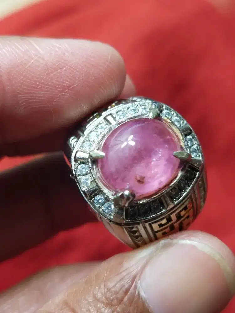 cincin Pink safir