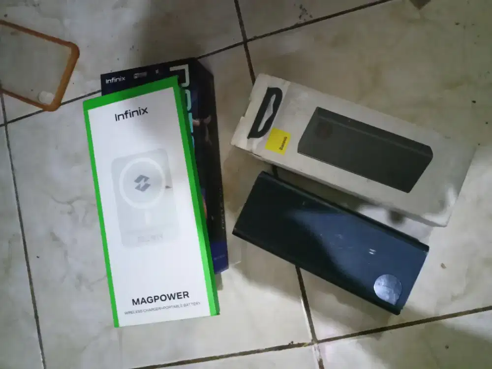 Powerbank 20ribu mh, dus hape Infinix note 40