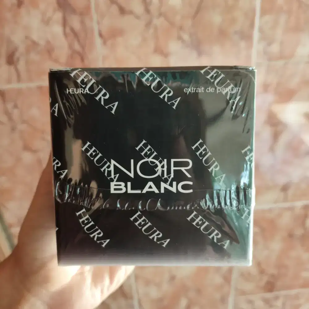Parfum Heura Noir Blanc