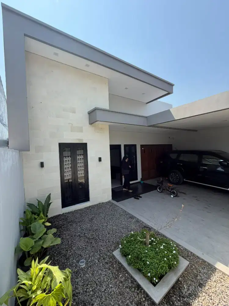 Rumah mewah tanah luas hanya 5 menit ke candi Prambanan sleman