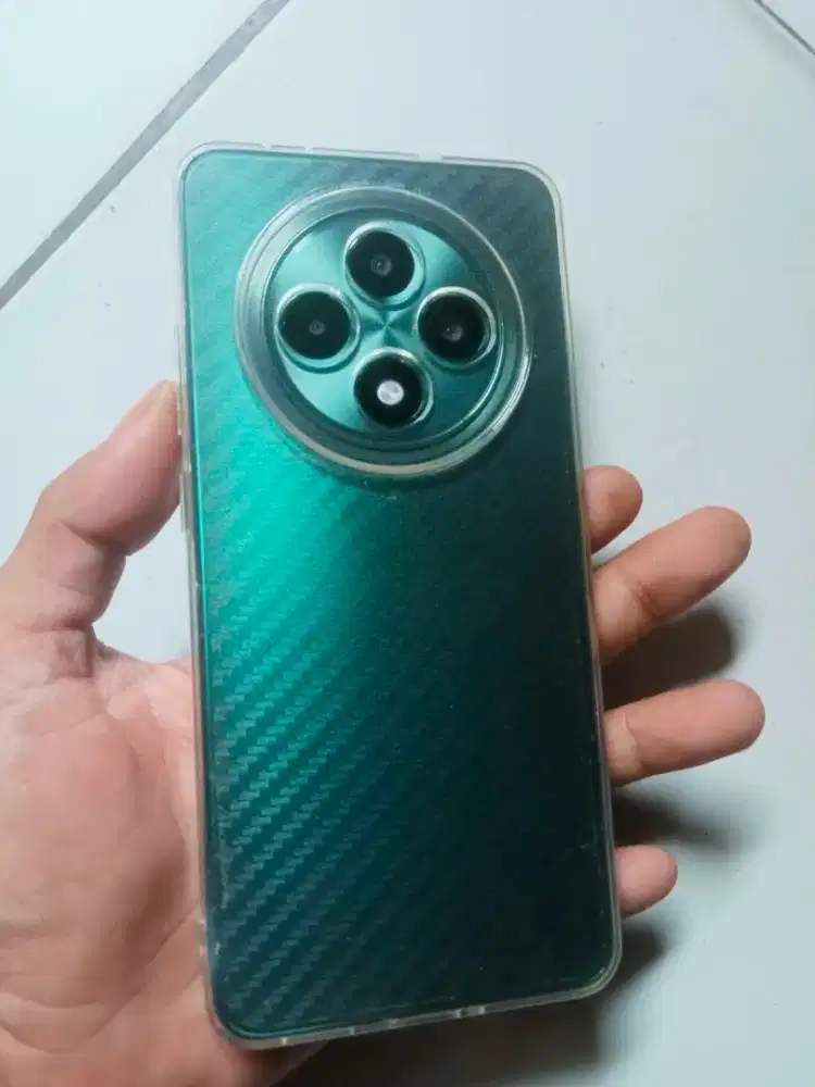 Oppo reno 12f ram8 internal 256GB kondisi normal berpungsi dengan baik