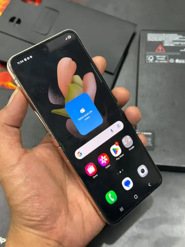 Samsung z flip 4 8/256 resmi sein lengkap