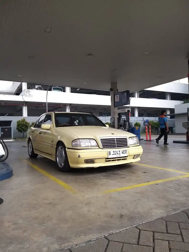 Mercedez Benz C180 W202 Matic