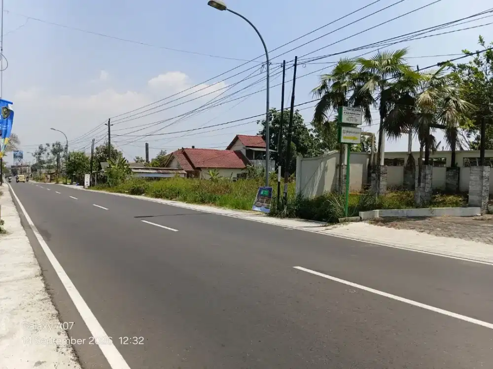 Disewakan tanah pinggir jalan palagan dekat the Villas Utara rejondani