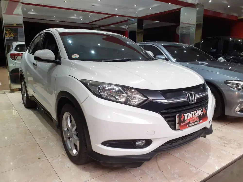 KM 62RB! HRV E CVT AT 2015 PUTIH / MODEL THN 2016 [BINTANG MOTOR]