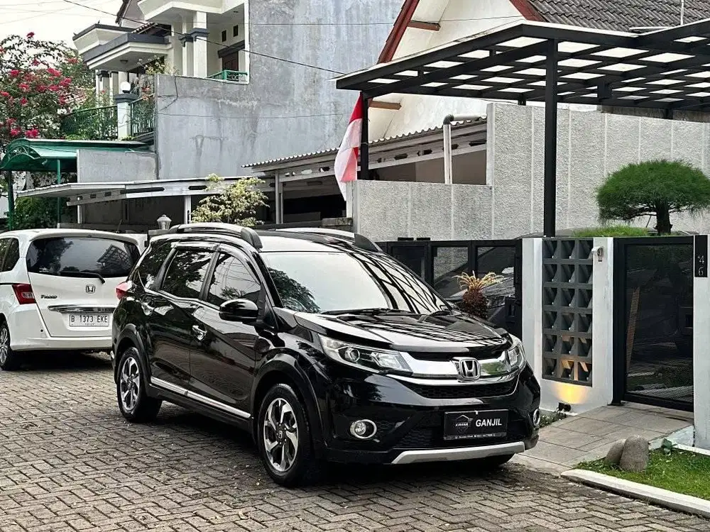 Honda BRV 2016 E Cvt AT Matic model 2017 Istimewa non prestige