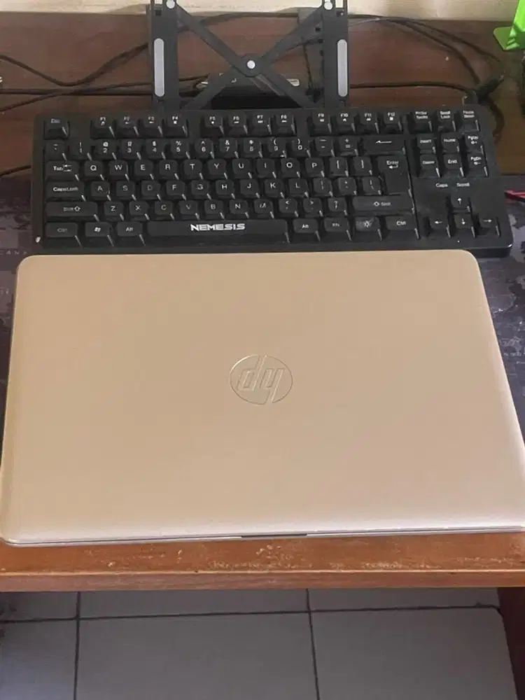 Laptop Hp 14 inchi sekon (baca deskripsi) Nego!
