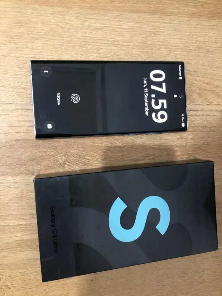 S22 Ultra 12/256