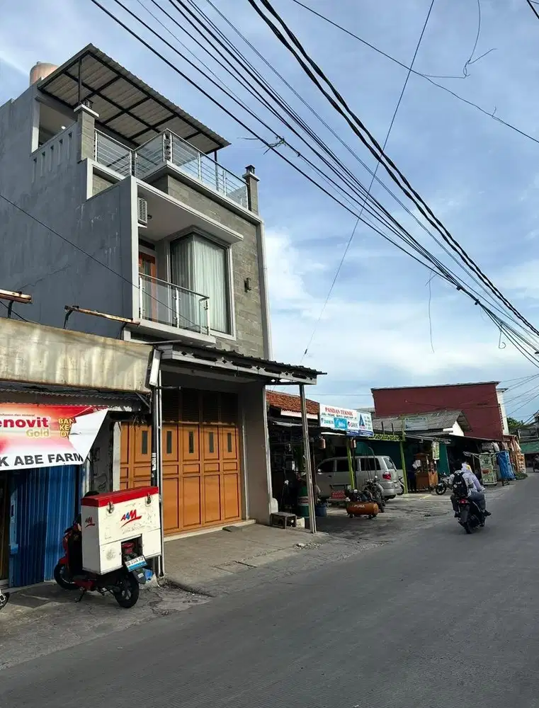 Disewa Ruko 3 Lt padat penduduk