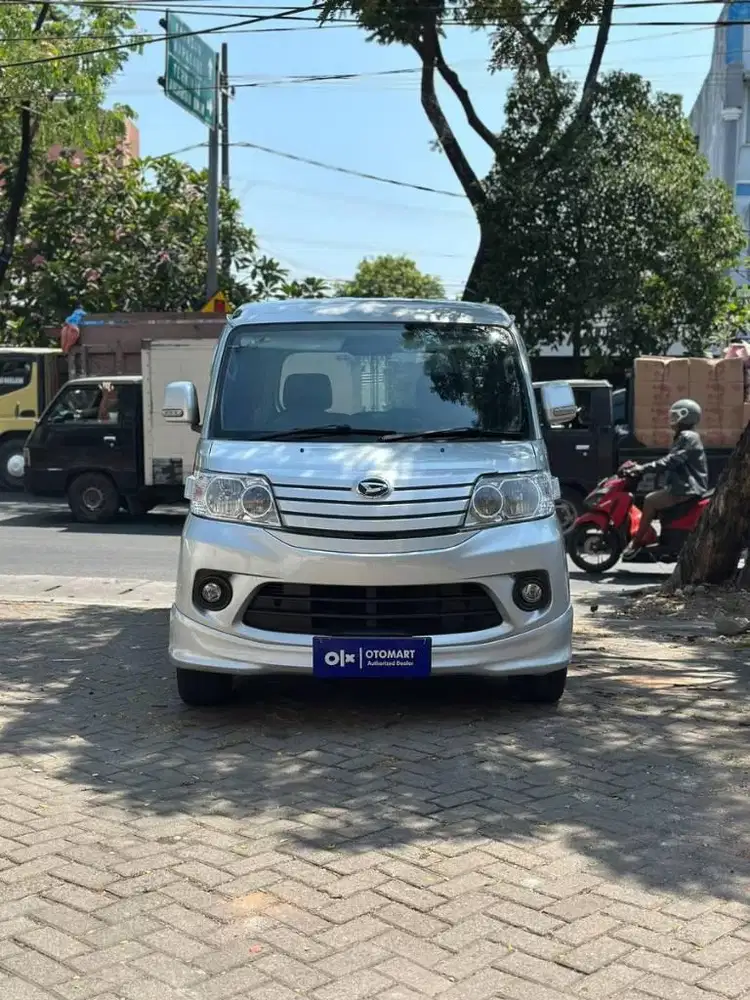 DAIHATSU 2016 LUXIO D 1.5 MT SILVER ORI OTOMART 286