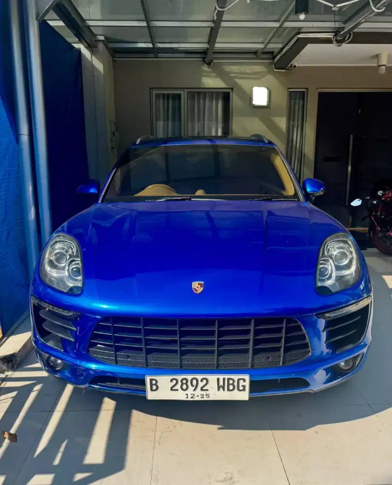Porsche Macan Blue on Beige Perfect Condition 2015
