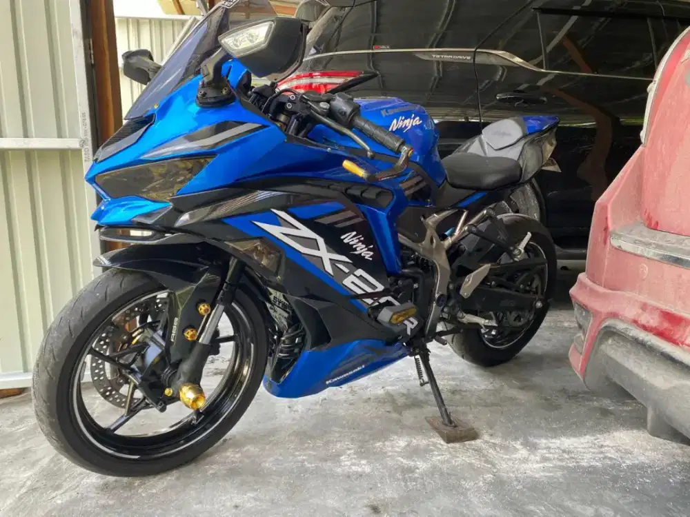ZX25R 2021 Low KM