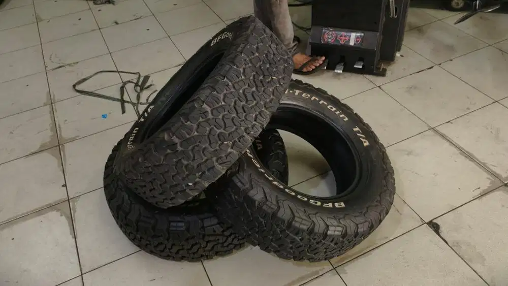 BF Goodrich A/T 225 70 R16 K02(1821)