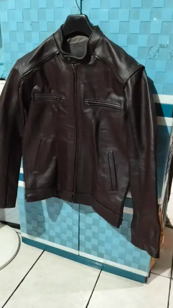 Jaket kulit asli sapi