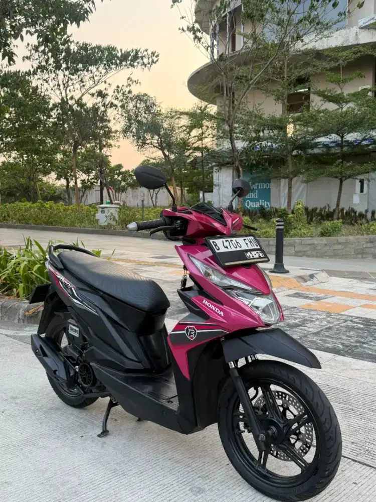 Honda Beat 2017 magenta pink