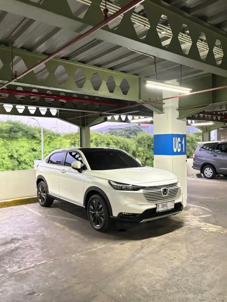 HRV SE 2023 km 9 ribu perak