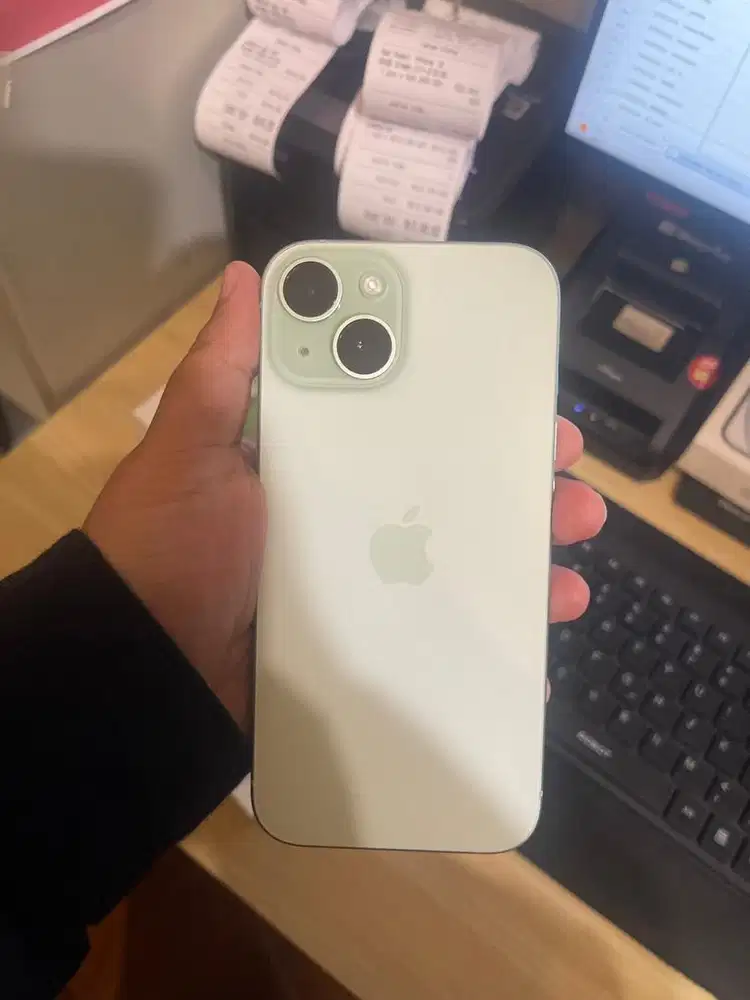 iPhone 15 Green 128GB Resmi