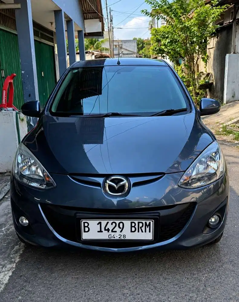 Mazda 2 tipe V 1.5 Matic pajak on