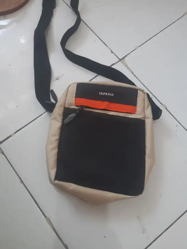 jualcpt1tasslempang  kecil baru edisii salah belimknya dijual