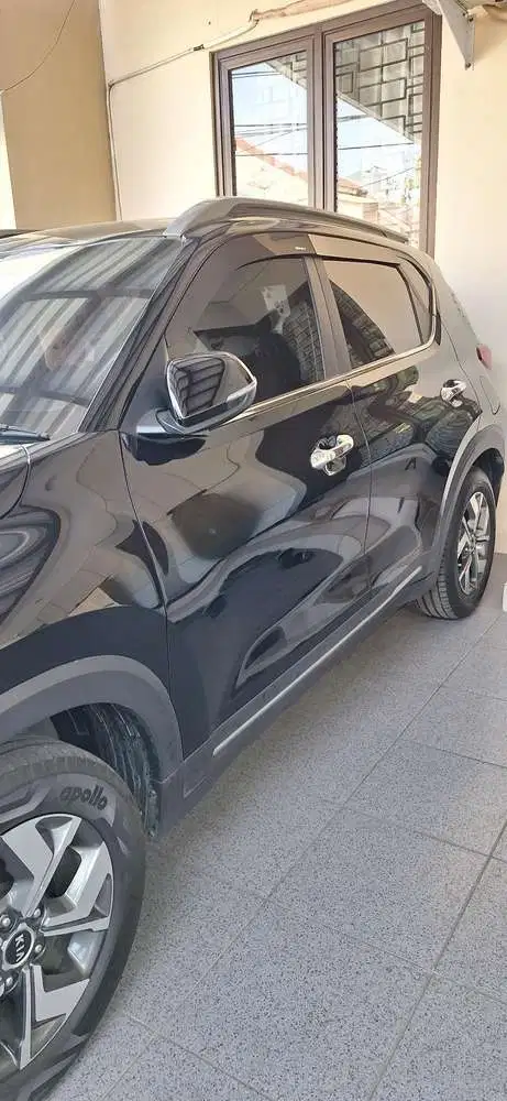 Kia Sonet 2021 Bensin (Nego) jakbar / KM kecil / Srv Rutin Resmi