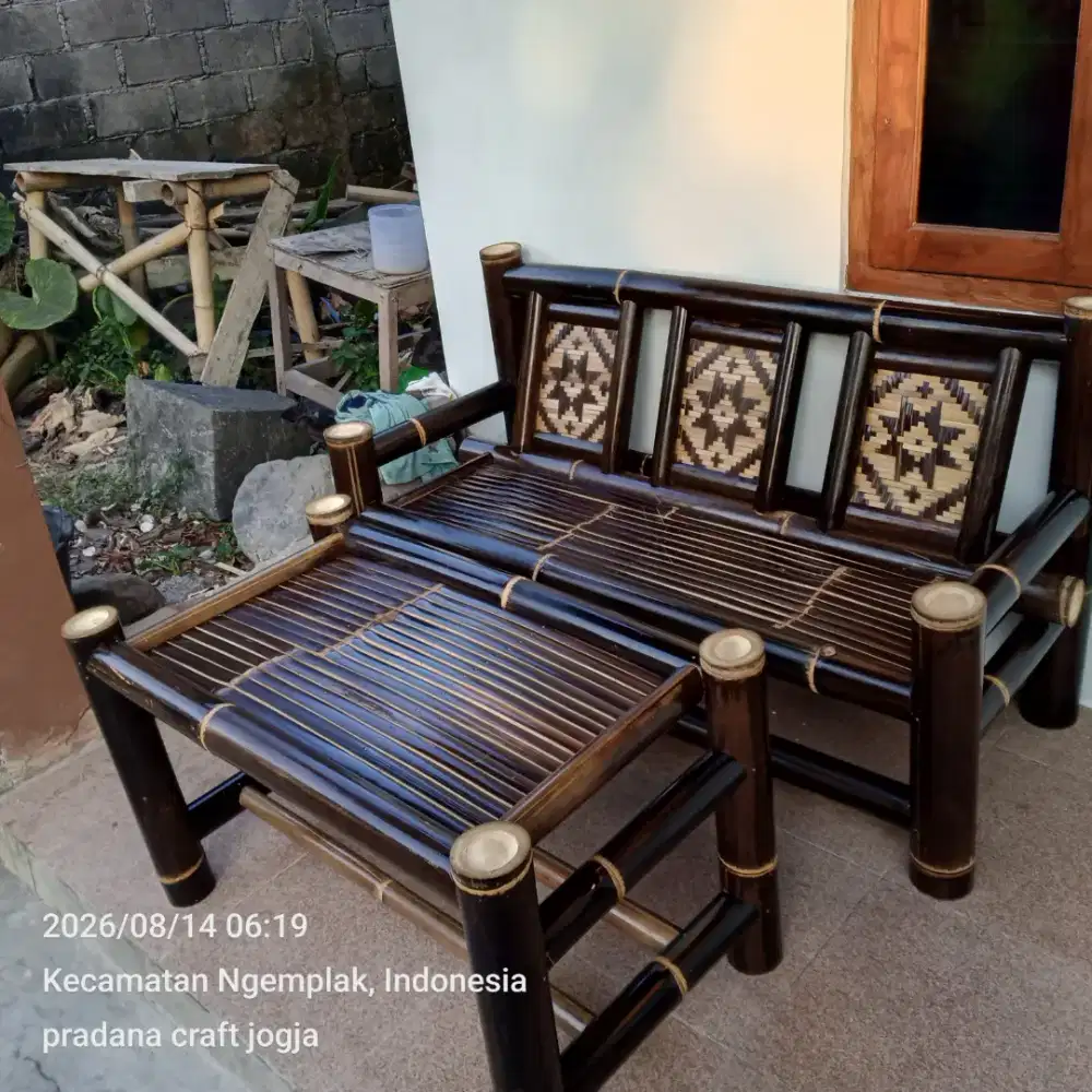 Kursi teras set meja bambu