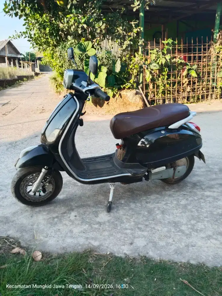 Uwinfly t3s vespa listrik