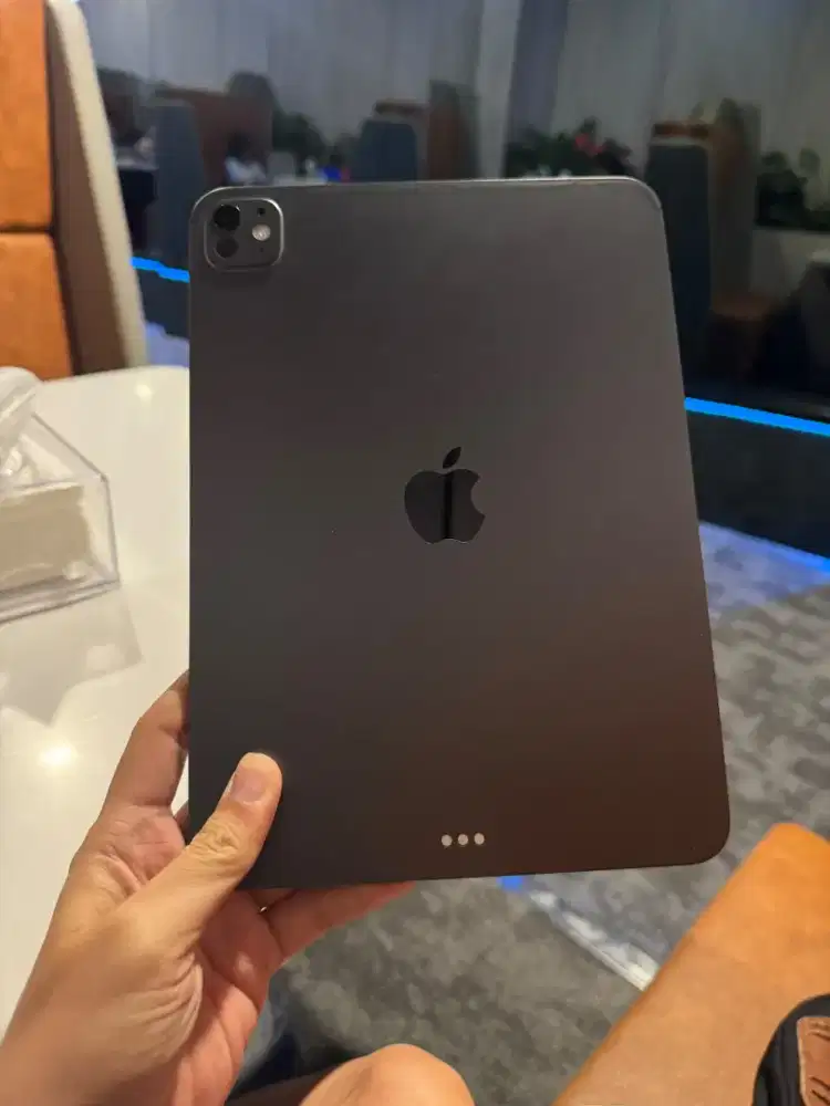 BH98 ipad pro m5 ibox 11inch 256 wifi only