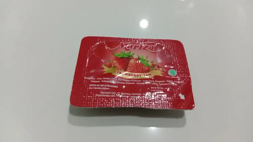Selai Stroberi Mariza Sachet 14 gram
