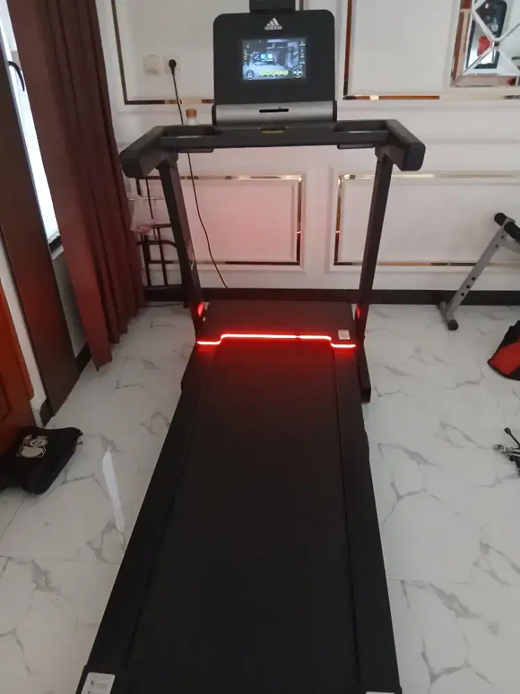 Treadmil Adidas T 19 X