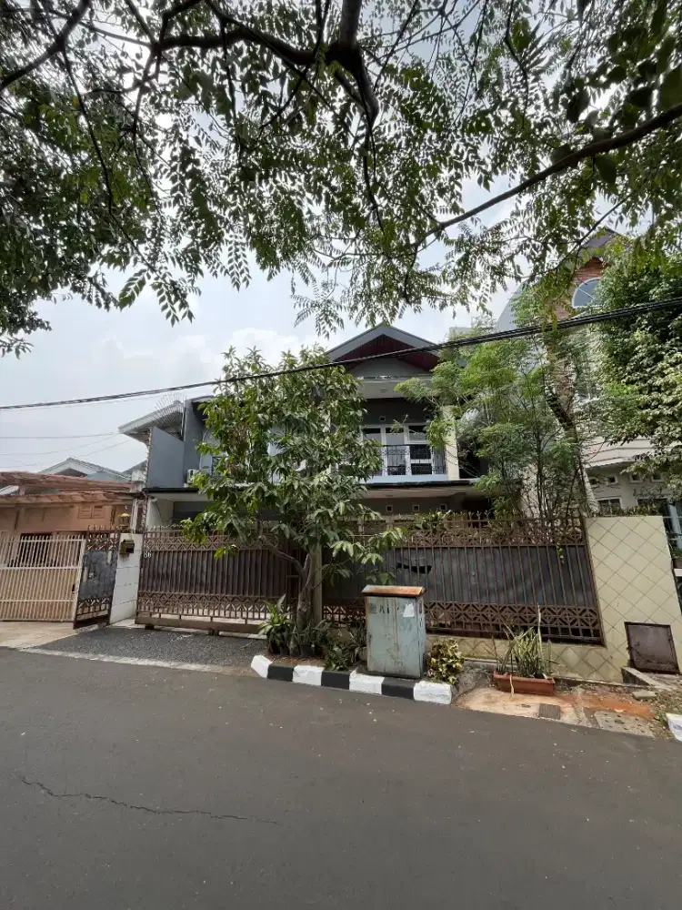 Exclusive House for sale
Komplek Buncit Indah Mimosa - Pejaten Barat