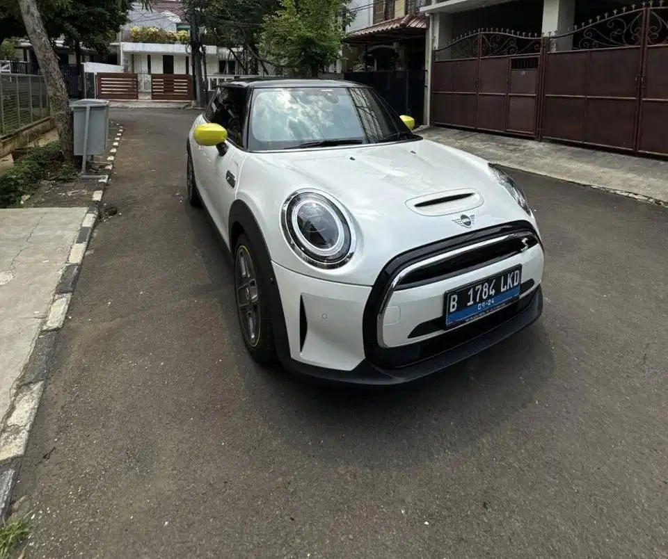 FOR SALE MINI COOPER ELECTRIC SE 3 DOOR 2023