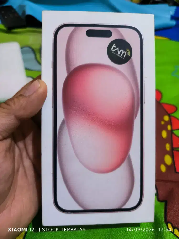 IPHONE 15 RESMI SEKEN LIKE NEW. 128GB. FISIK MULUS. FUNGSI NORMAL SMUA