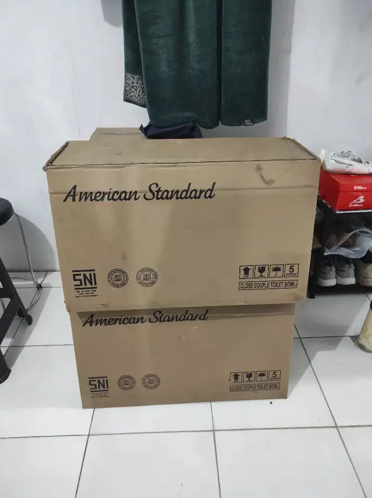 closet duduk american standard