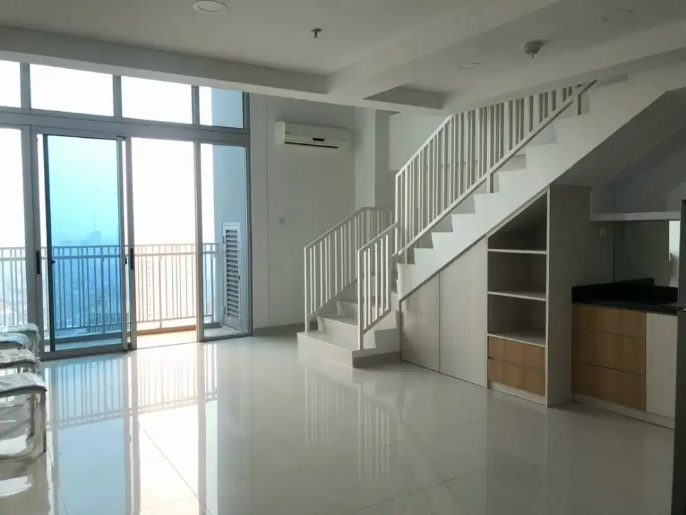 Disewa Soho Neo Soho dengan Luas 96M² dan 2 Lantai, Semi Furnished, Fasilitas Lengkap Dekat dengan Mall Central Park