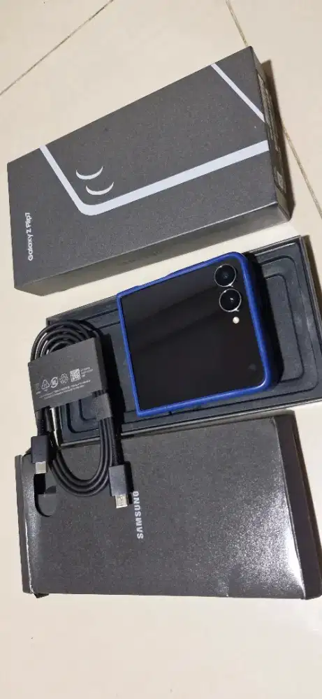 Samsung Zflip 7 Blue