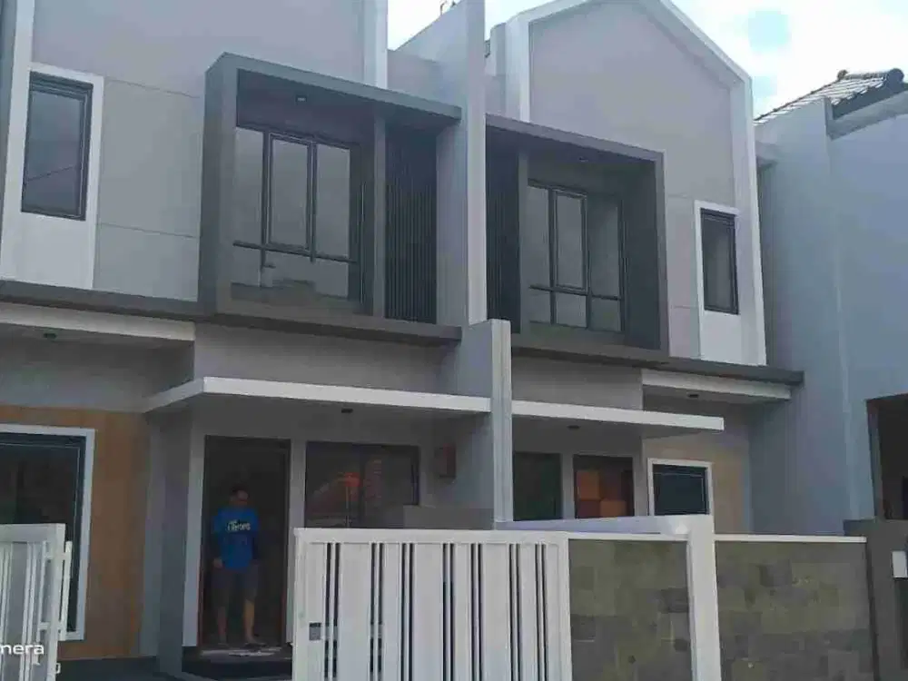 Dijual dan Disewakan rumah baru 2 lantai komplek Aria Graha soekarno hatta
