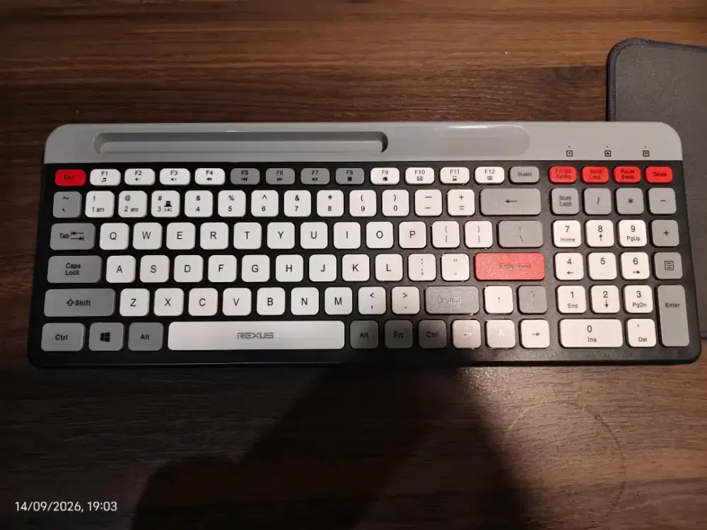 REXUS KB02 Wireless Bluetooth Keyboard