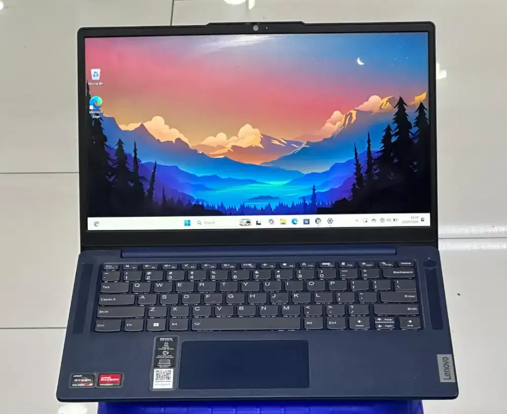Type Laptop Lenovo ideapad Slim 3 14AMN8