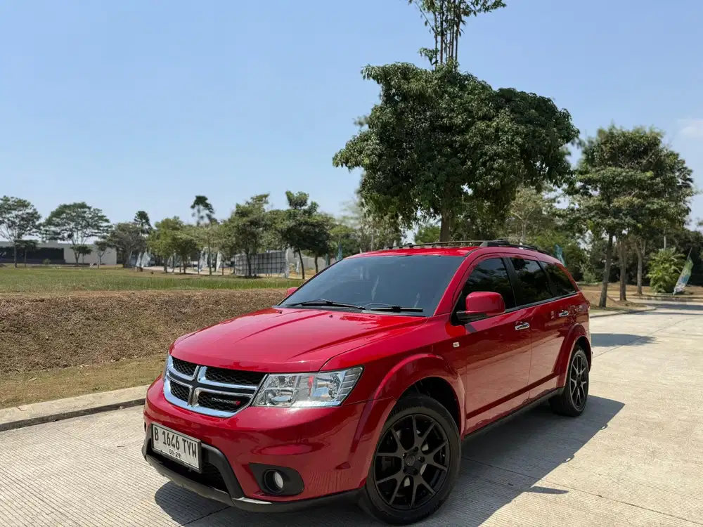 Dodge Journey 2.4 SXT Automatic 2013 Merah