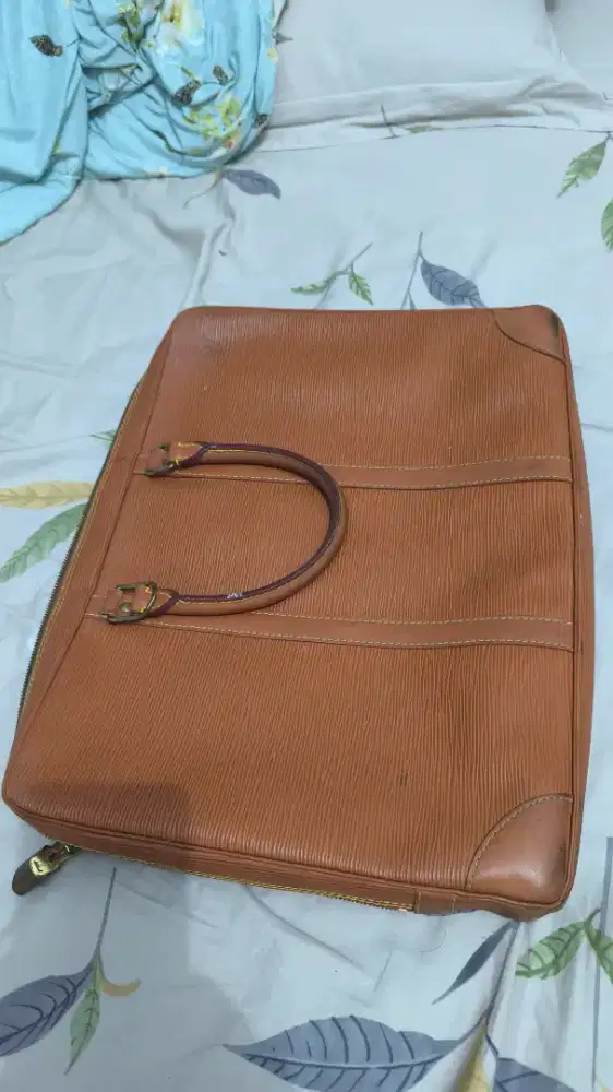 Tas laptop fashion  LV