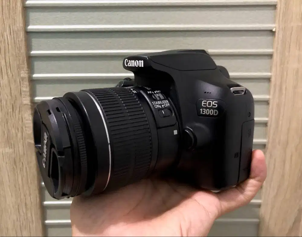 Canon 1300D Lensa 18-55mm IS II Lengkap Kotak