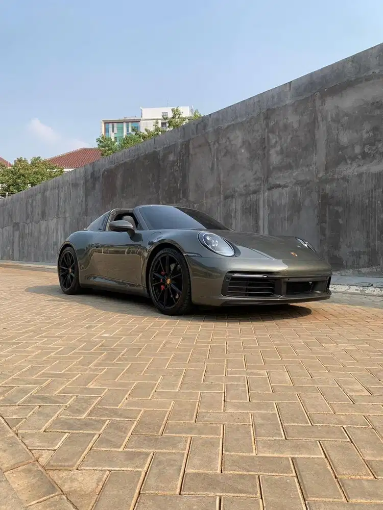 Porsche 911 Carrera 2024