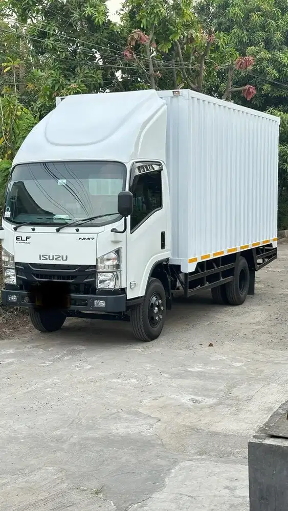 SEGERA DICARI Supir Truk CDD