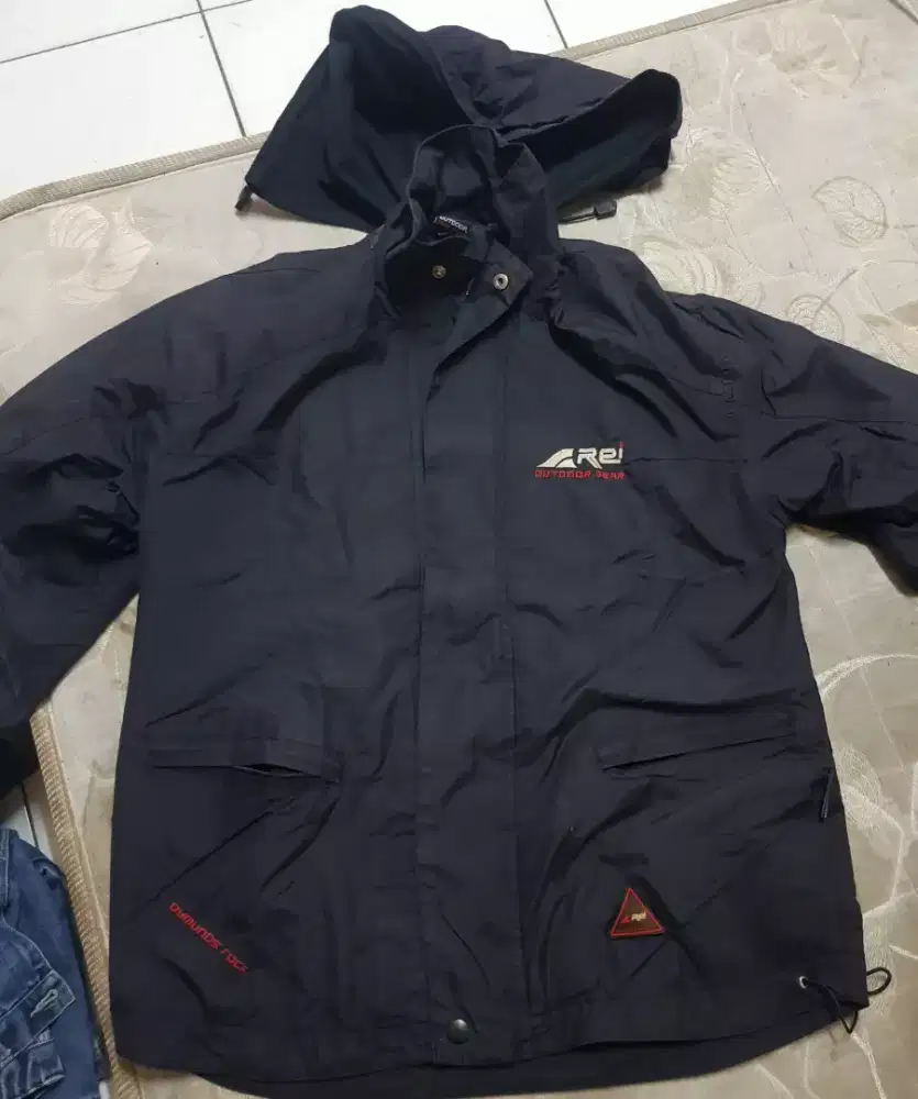 Jacket arei size L fit xl