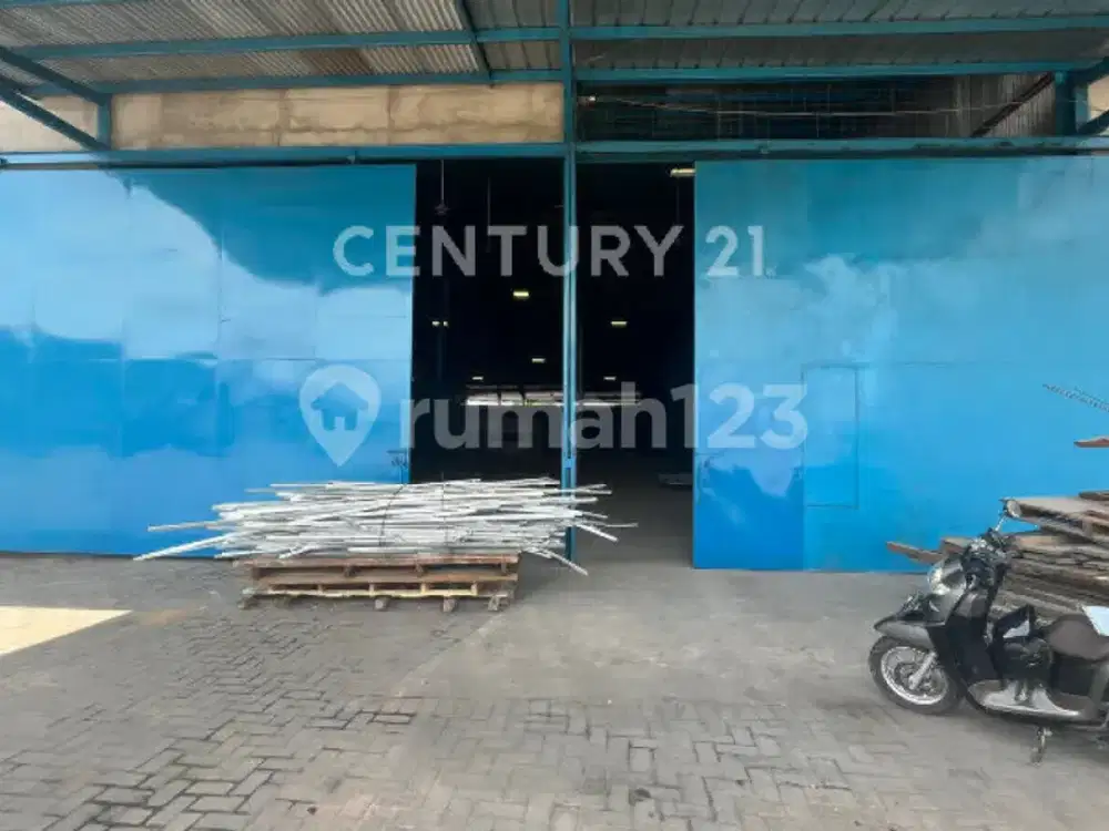 Gudang di Jl. Adi Sucipto 972M2 Jalur Kontainer Ada Office