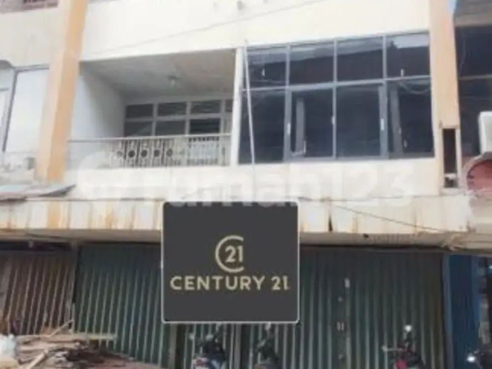 Ruko 3 Lantai di Gg.merak 3 Tengah Kota Cocok Kantor / Gudang