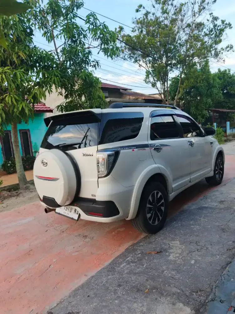 Daihatsu Terios R Custom MT 2017