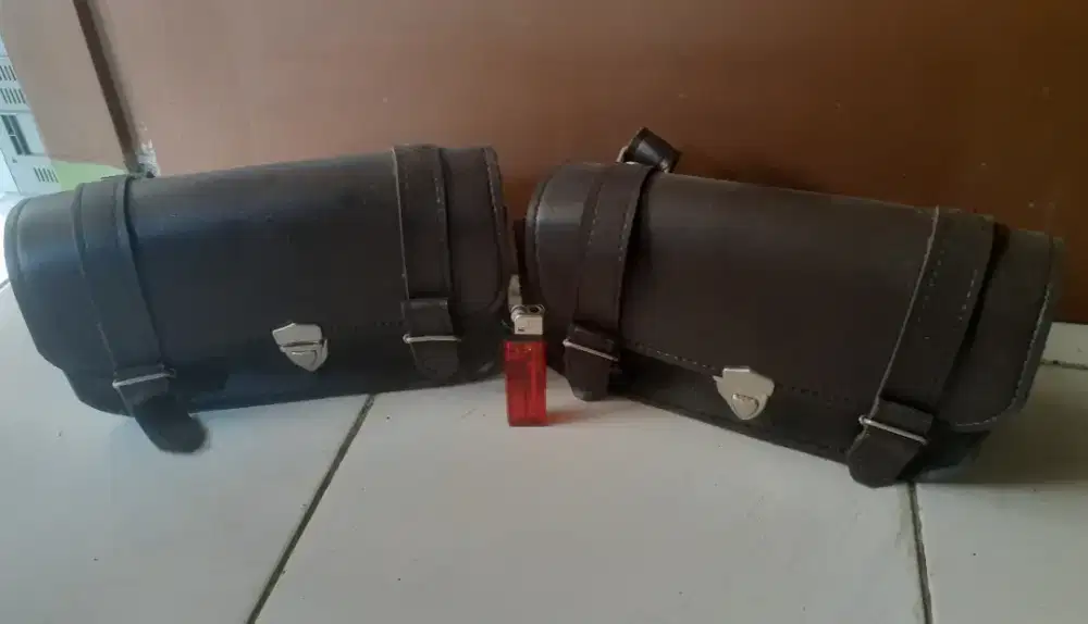 Tas ontel ukuran sedang