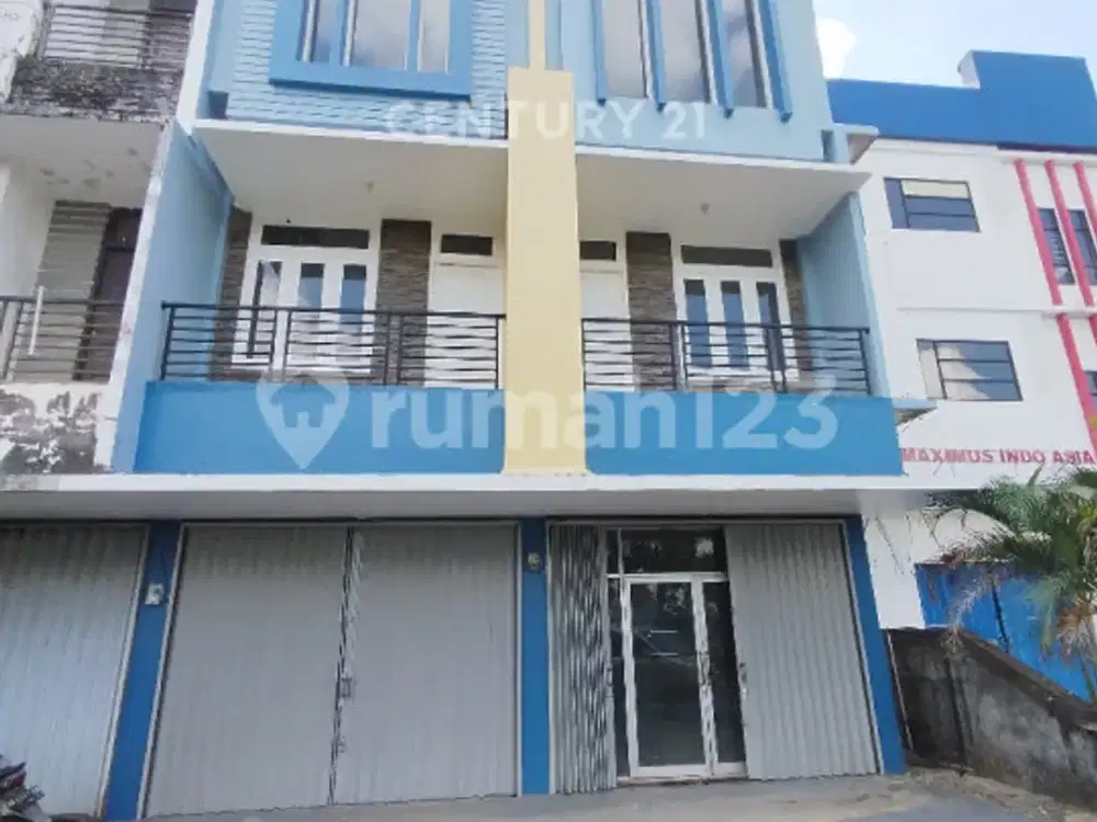 2 Unit Ruko 3 LT Plong di Tepi Jl. A.yani 2 di Sewa 300Jt Nego