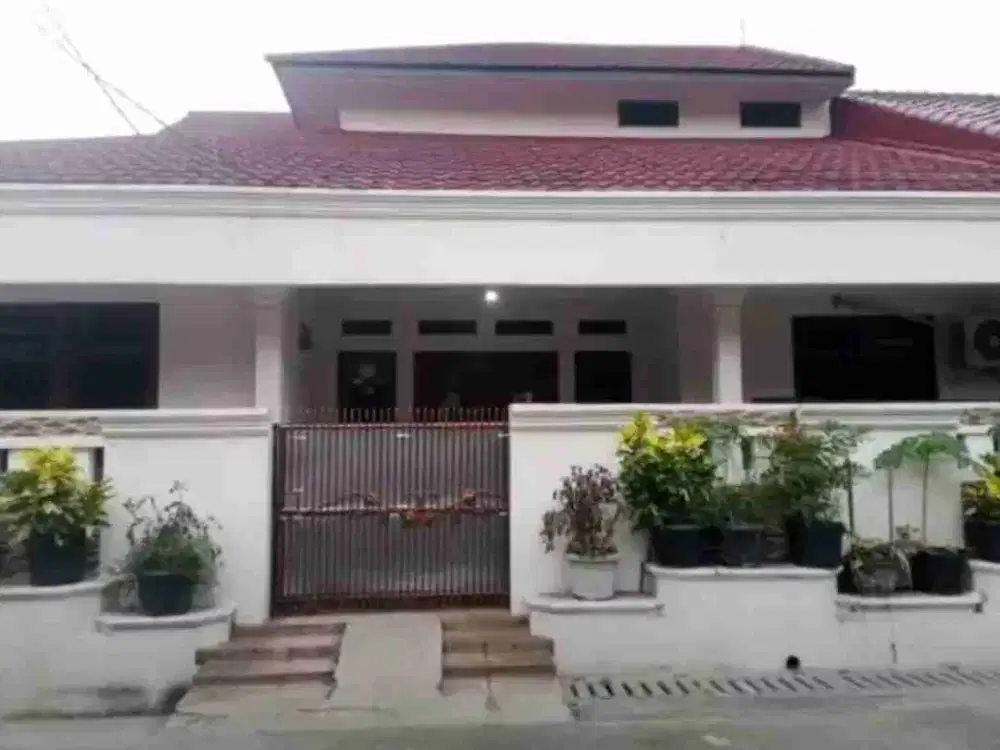 Rumah megah Super nyaman di bintara bekasi barat